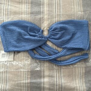 WeWoreWhat U-Ring Spongie Seersucker Bandeau Bikini Top - Blue Jean / XL